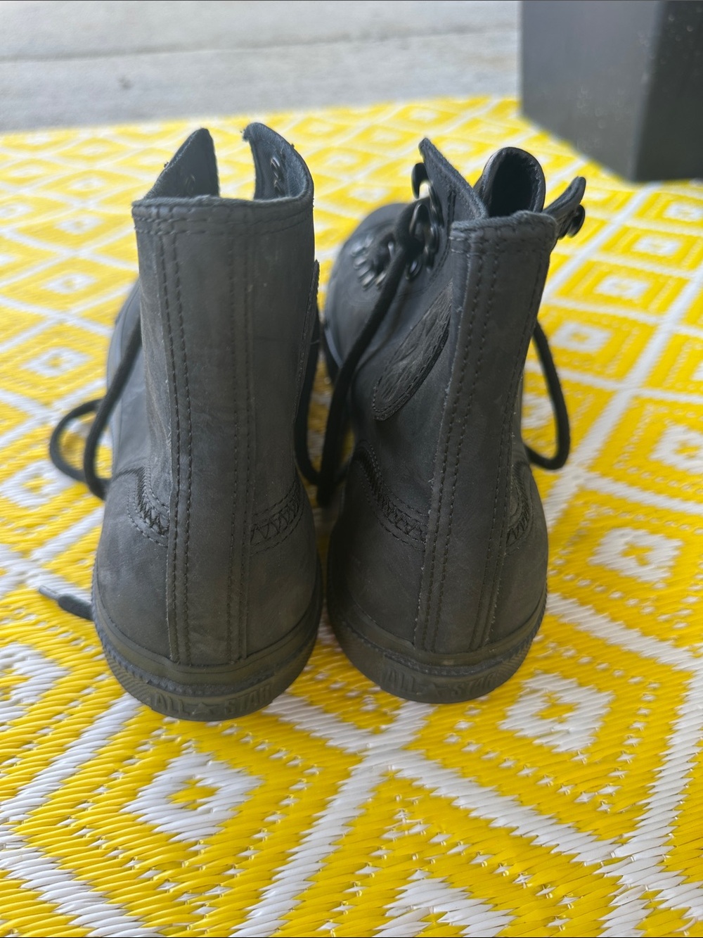 Black Converse High top sneakers size 11 men’s /womens 13 - Picture 3 of 5